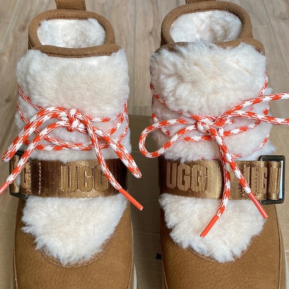 NIB✨UGG® Classic Waterproof Hiker Boot Chestnut Leather Sz 7 - Picture 11 of 16